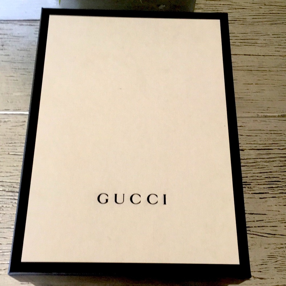 Gucci wedges size 5.5 perfect 6